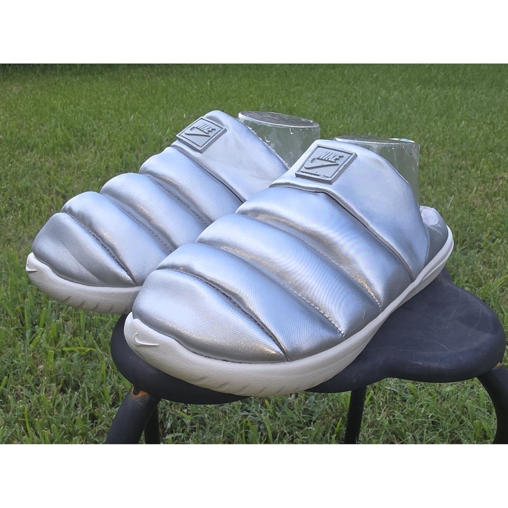 Nike Burrow SE Womens Slippers Metallic Silver Puffer Slides FZ7940-001